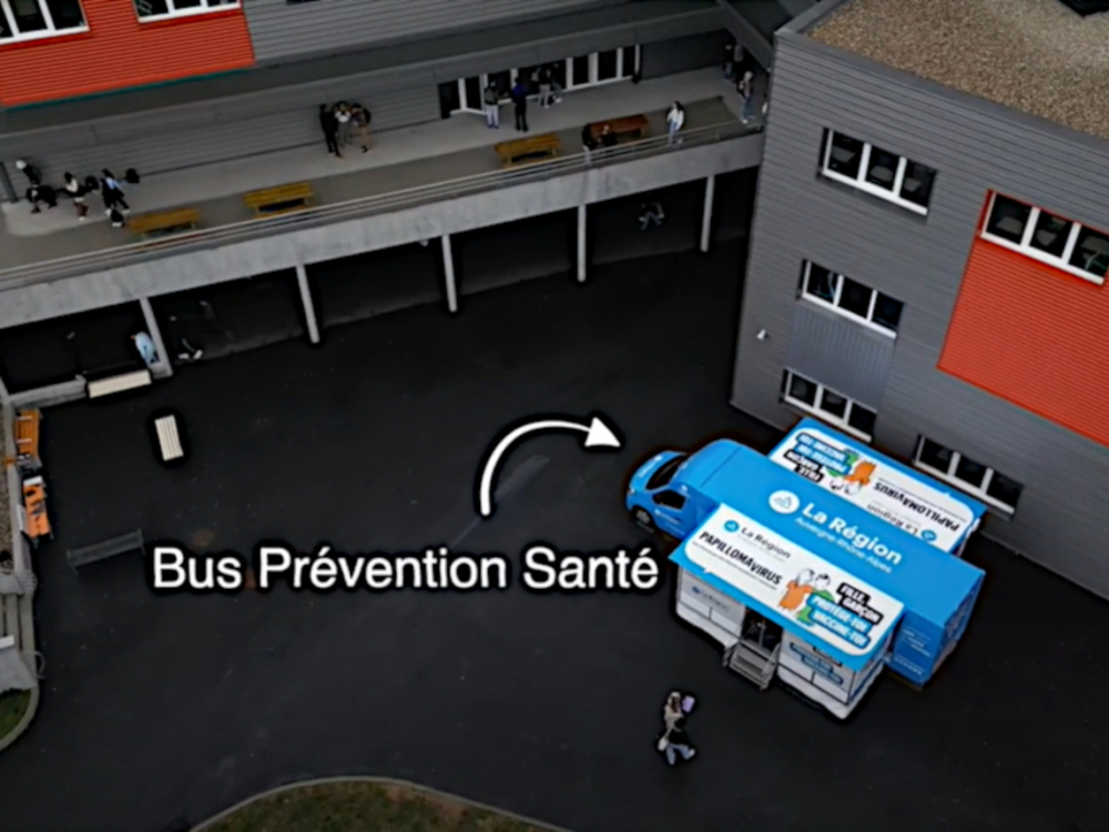 Preview image for the video "Voyons Voir : un bus prévention santé contre le papillomavirus".
