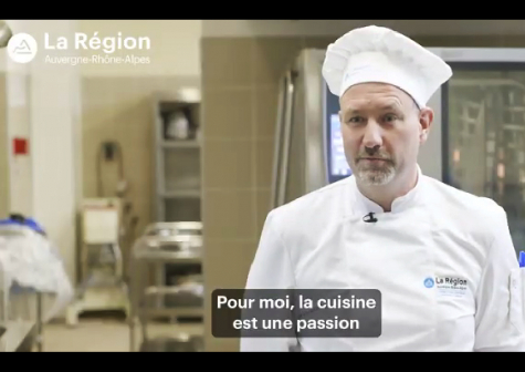 Preview image for the video "Responsable de cuisine en lycée : un métier passionnant".