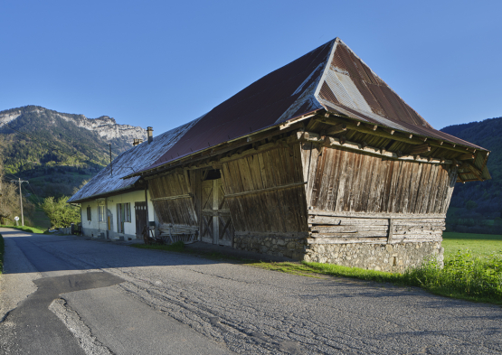 Grange à parois inclinées à Être (Jarsy, Savoie)